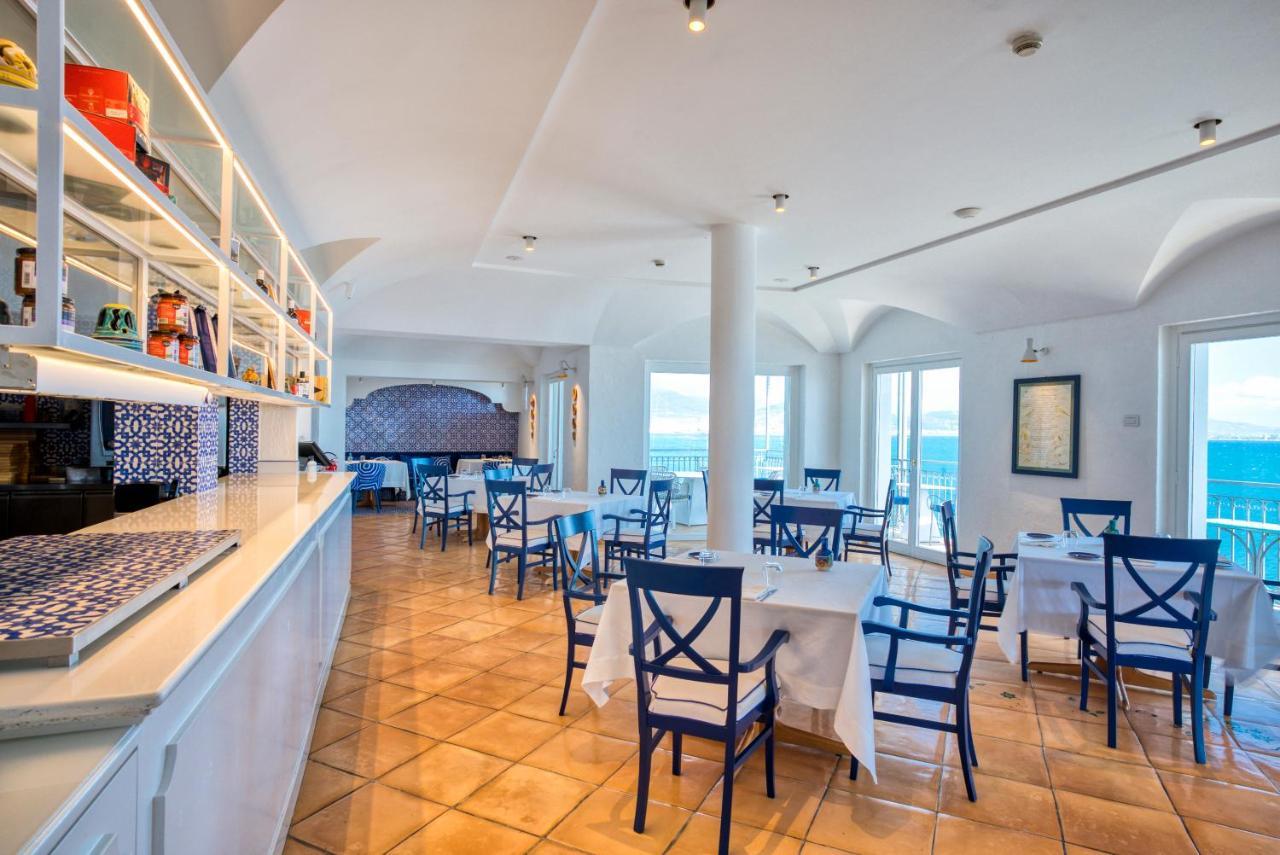 Cetus Hotel 4*