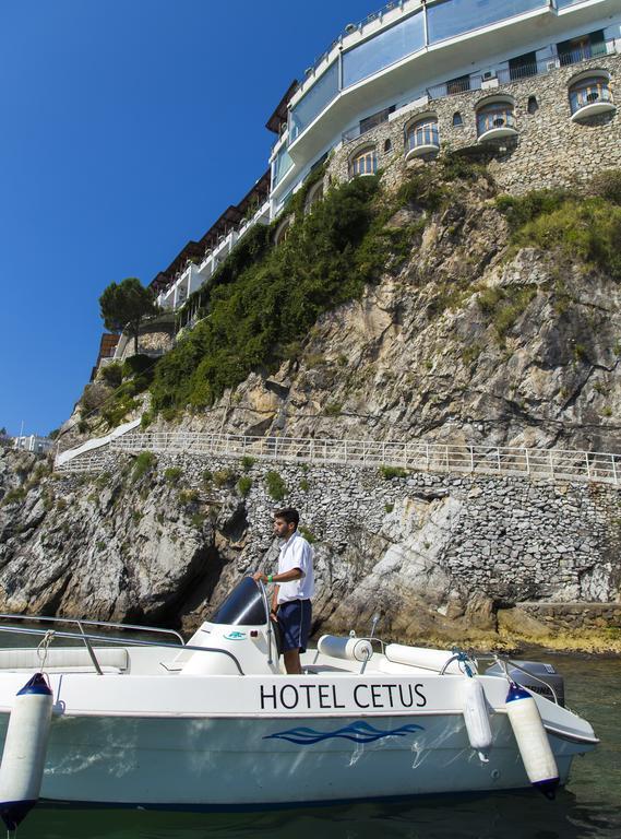 Cetus Hotel 4*